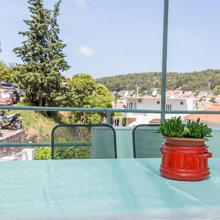 Ivana Barcot Apartment Hvar Town